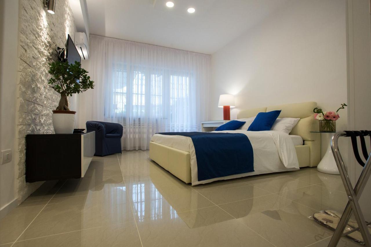 Casa Teresa Bed & Breakfast Napoli Dış mekan fotoğraf